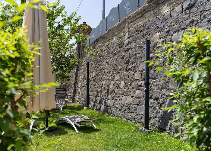 Etna Sunshine Rent Rooms